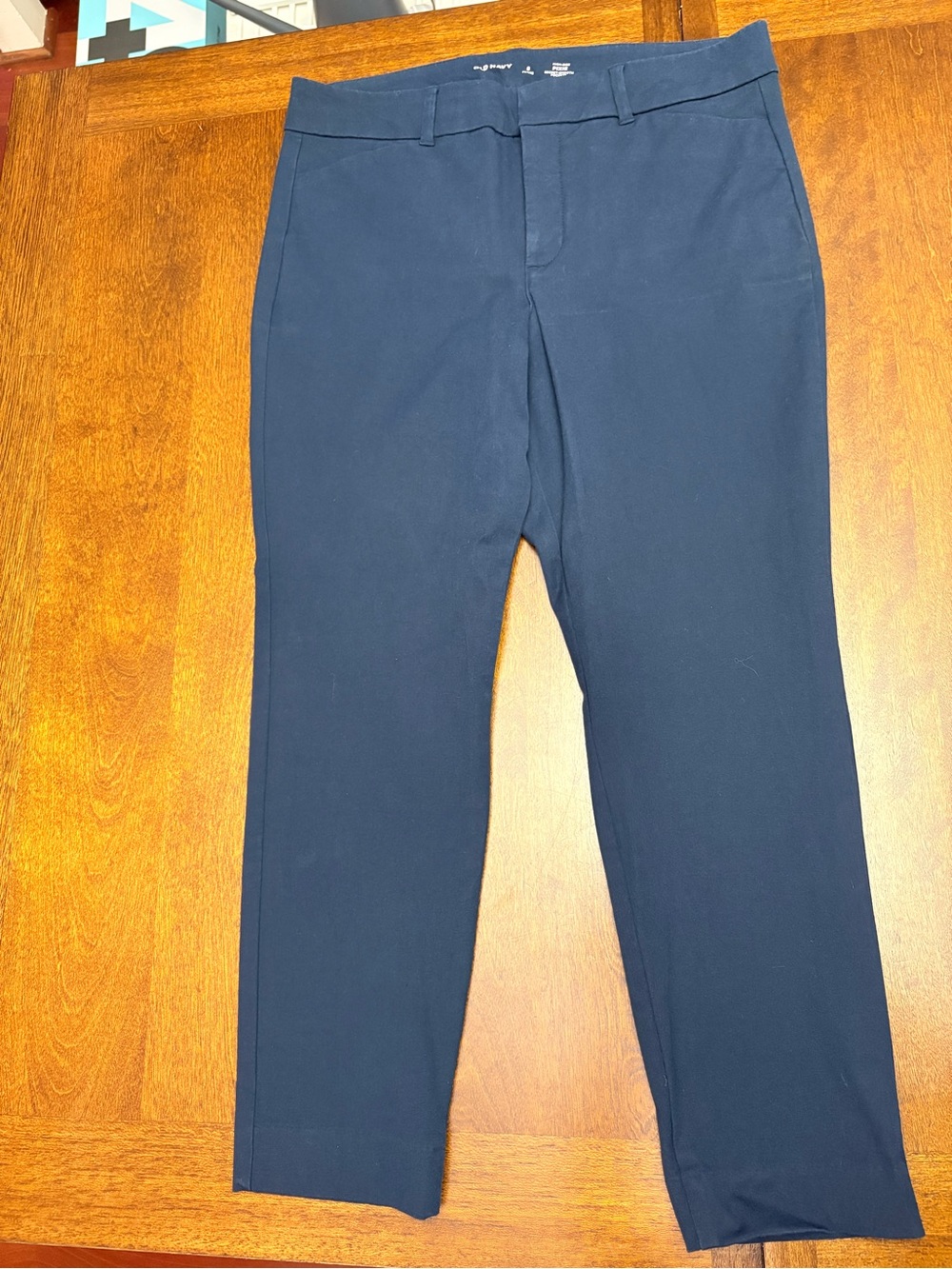 Old Navy Women’s Pixie Skinny Leg Pant / 8P